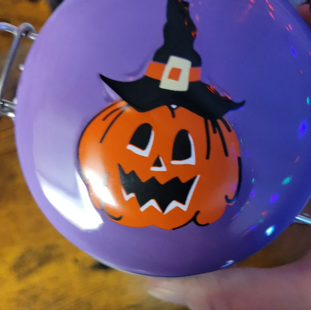 Halloween Mason jar with ceramic pumkin latching lid
